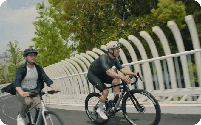 Fahrradfahrt mit Unterstützung auf längerer Strecke