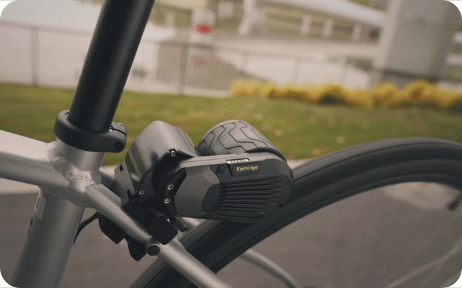 Antriebshilfe am Fahrrad montiert